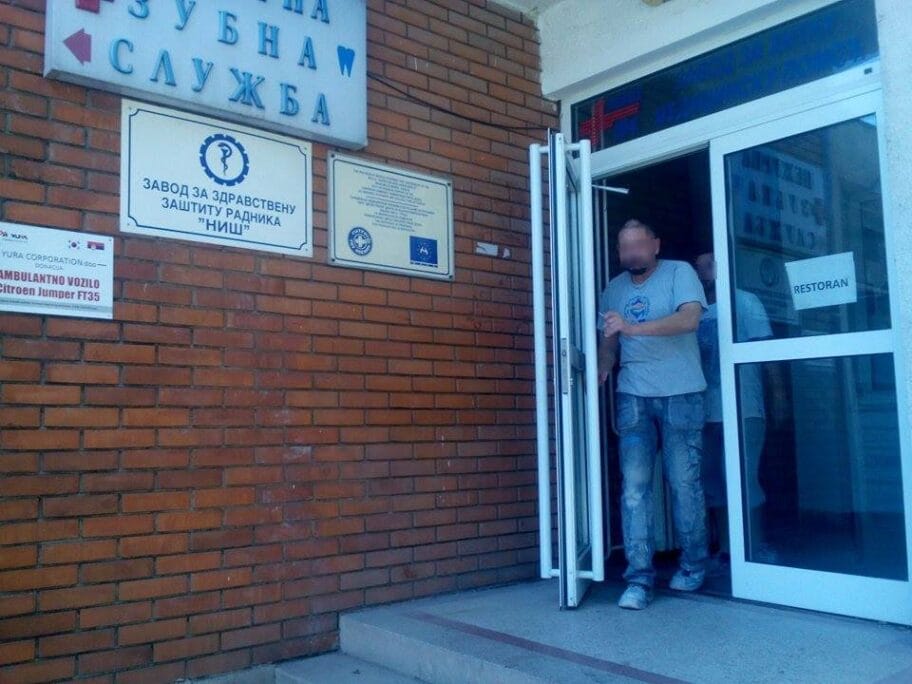 Umesto da ode u penziju, glavnoj sestri u Medicini rada produžen ugovor 2 Medicina rada ulaz Foto V M