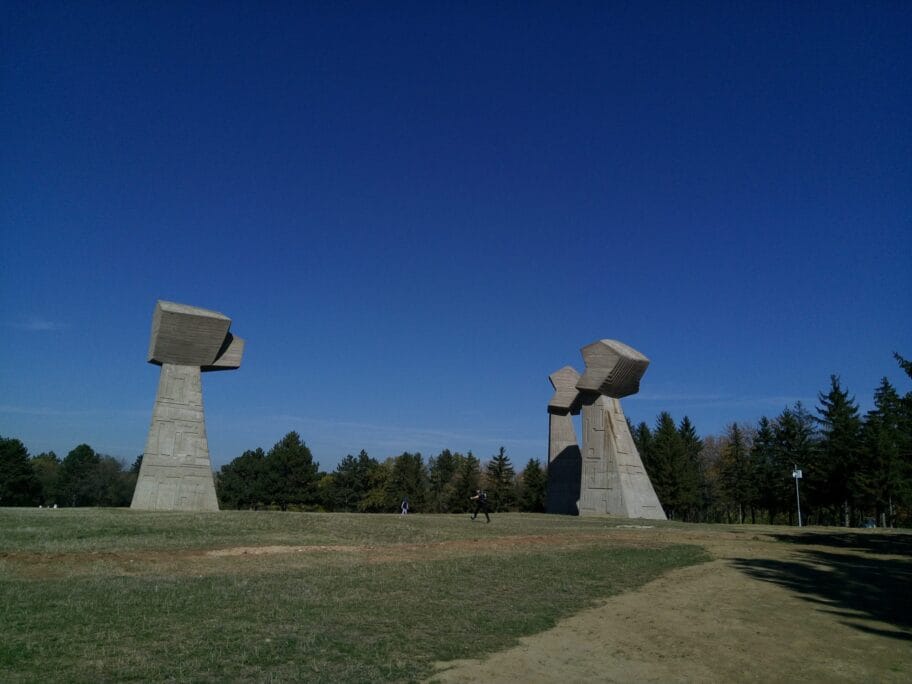 "Eko gerila" predlaže da se spomen-park Bubanj ogradi i zaključava noću 11 Bubanj foto stefan markovic scaled