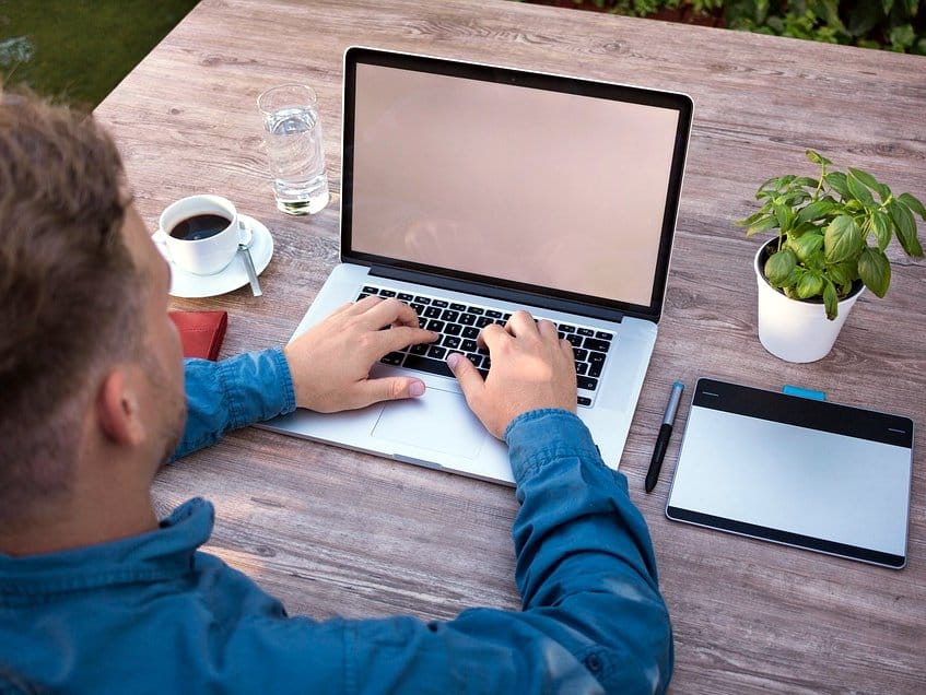 Biznis ilustracija pixabay lukasbieri