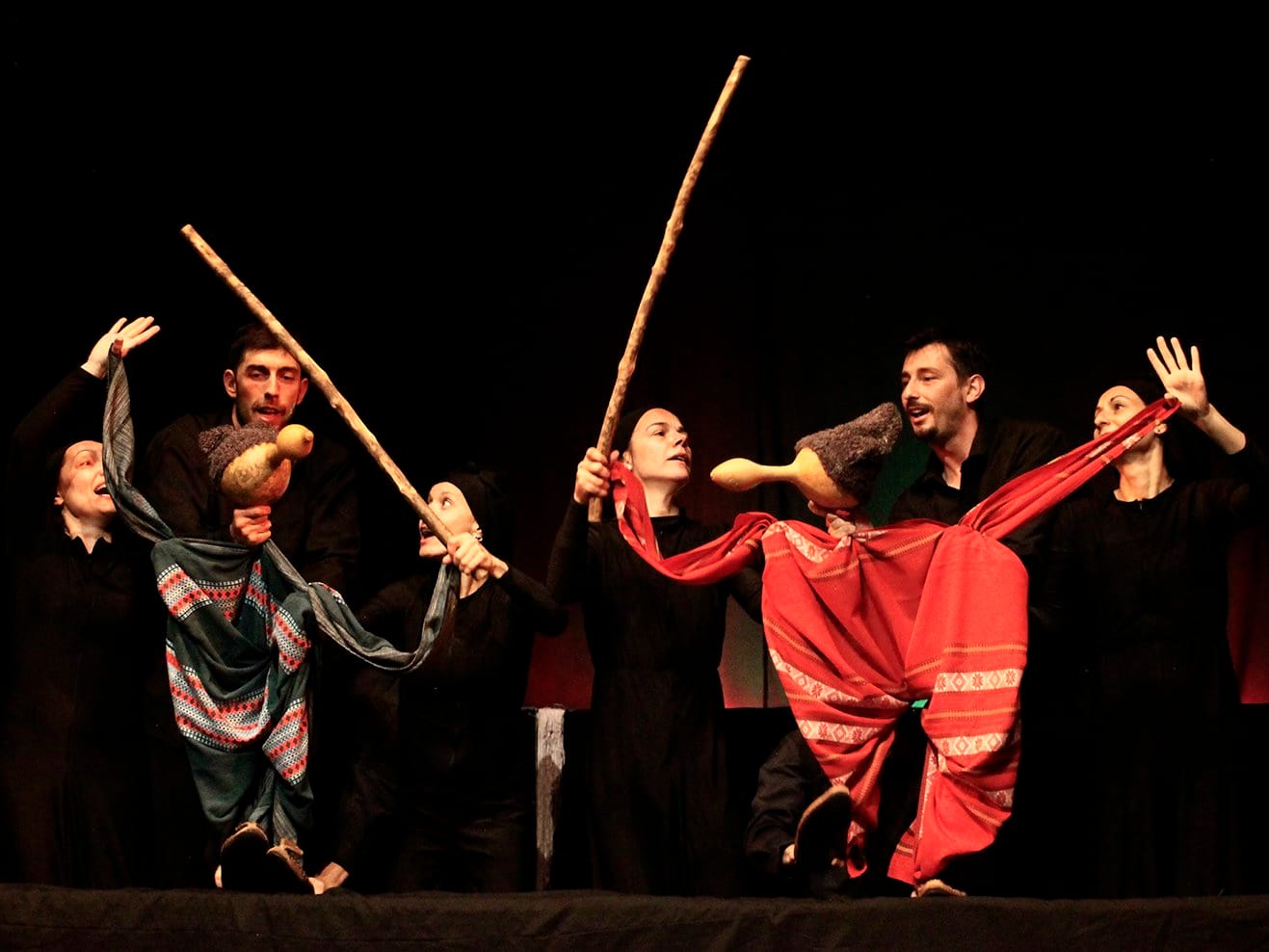 Ansambl More maste foto Pozoriste lutaka Nis