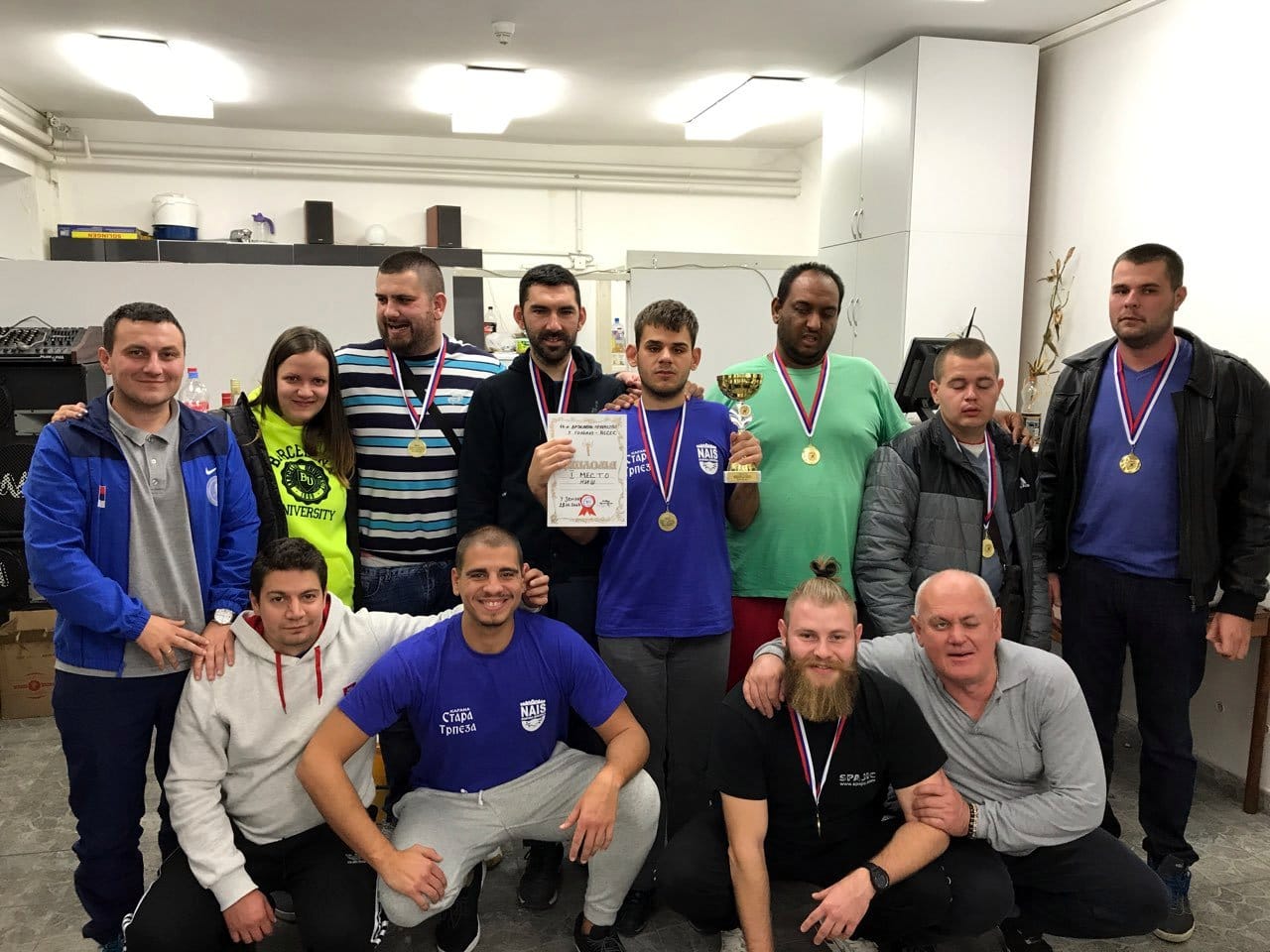 Golbal klub Nais drzavni prvaci foto Golbal klub Nais