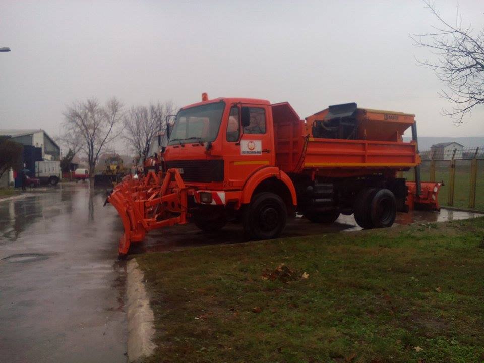 Kamioni Mediana Zimska sluzba foto V M