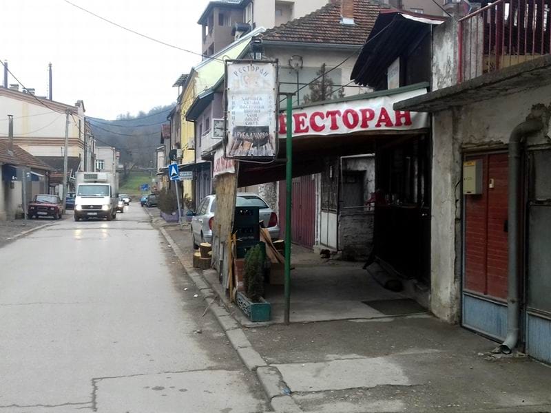 kafana ispred koje se desio incident foto arhiva