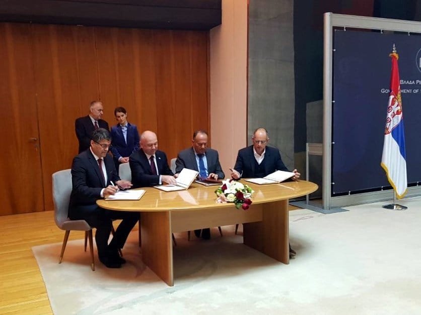 Bulatovic potpisuje ugovor za tehnoloski park foto ni rs