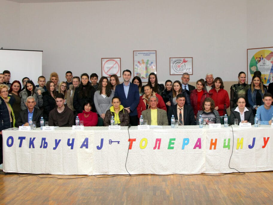 “Otključaj toleranciju” u niškoj Trgovinskoj školi 5 otkljucaj toleranciju foto b m