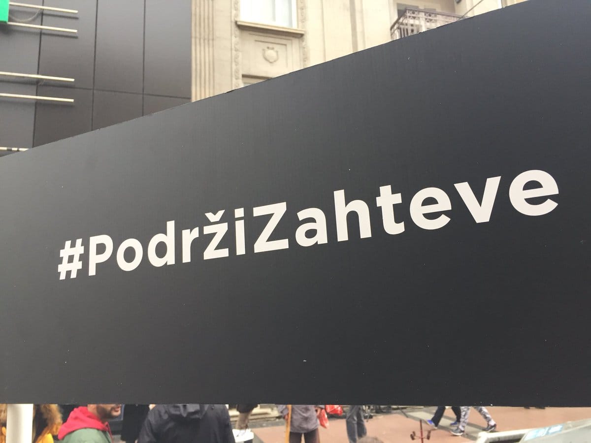 Građani u Nišu i Vranju dali podršku novinarima 1 podrzi zahteve foto predrag blagojevic