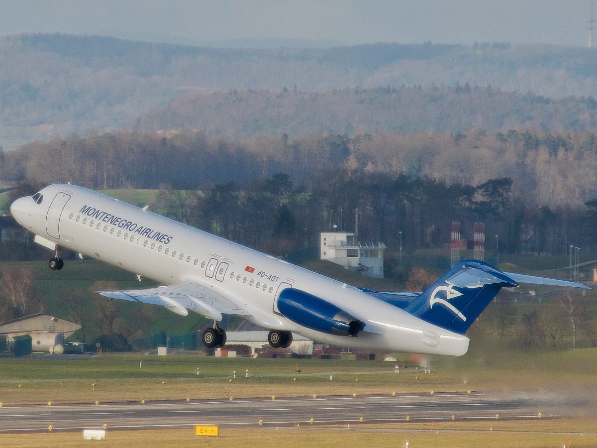 montenegro airlines flickr com Aero Icarus