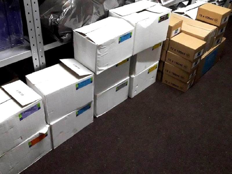 Švercovao veterinarske lekove vredne preko 400.000 dinara 11 Zaplenjeni veterinarski lekovi na Merdarama 30 11 2017