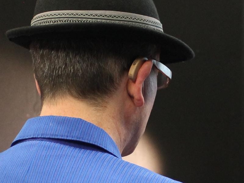 Ostecenje sluha Flickr University of Salford Press Office Bad Elvis