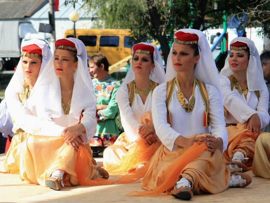 Festival tradicionalne muzike za vikend u Leskovcu 19 srpska nosnja