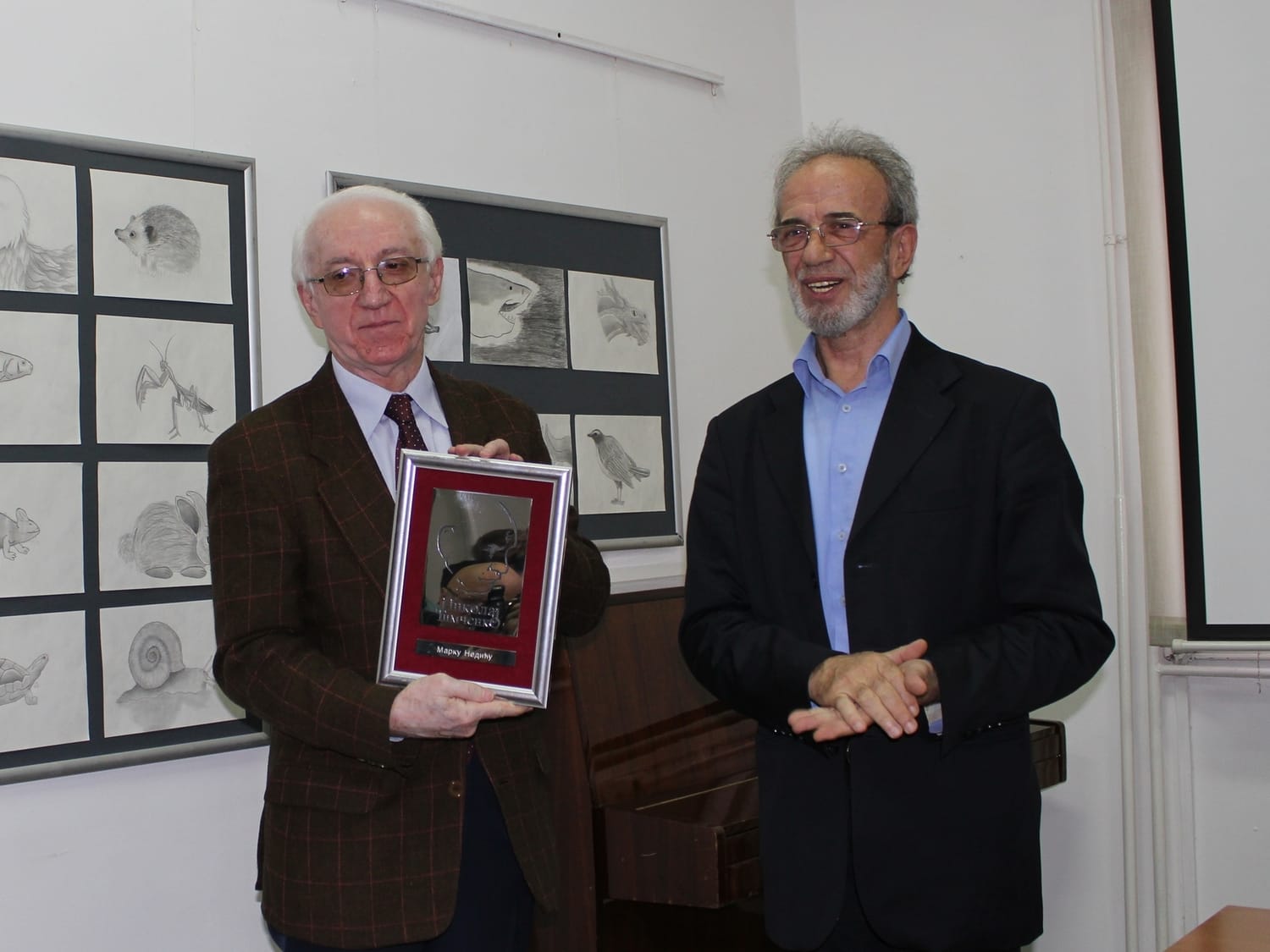 Poznatom književnom kritičaru dodeljena nagrada "Nikolaj Timčenko" 1 sr