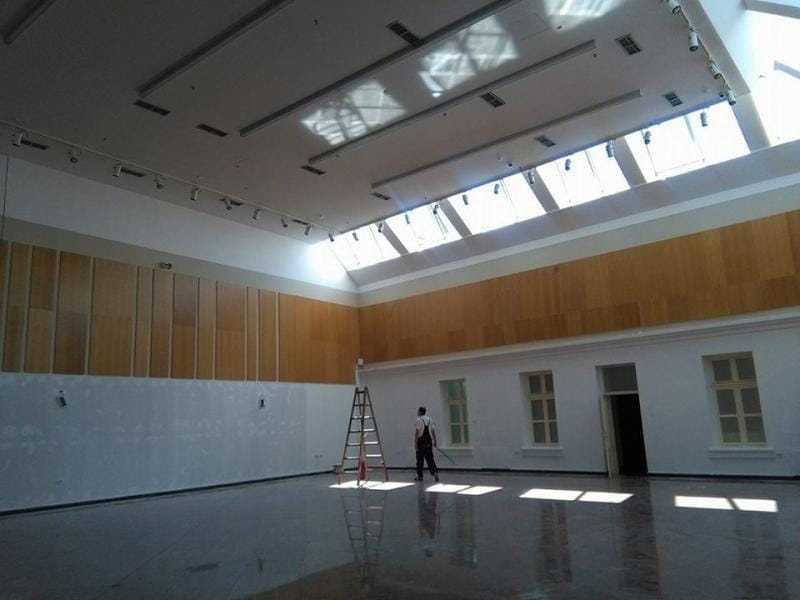 Oficirski Galerija J A