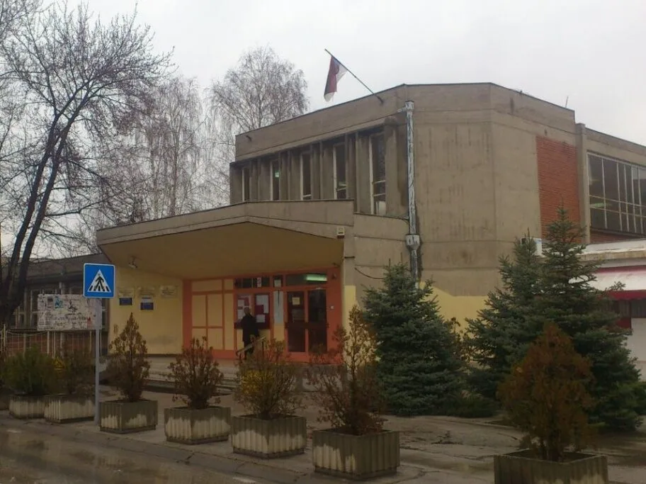 trgovinska skola foto JV
