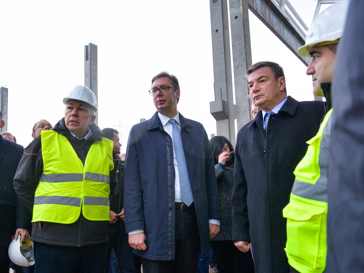 Vučić zahvalio Bogu što je dao subvencije "Cumtobelu", ali ne zna kolike 1 Vucic cumtobel foto vanja keser