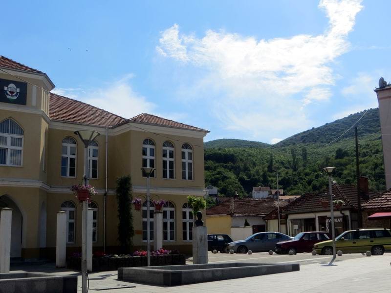 Skupstina opstine Presevo zgrada foto i m