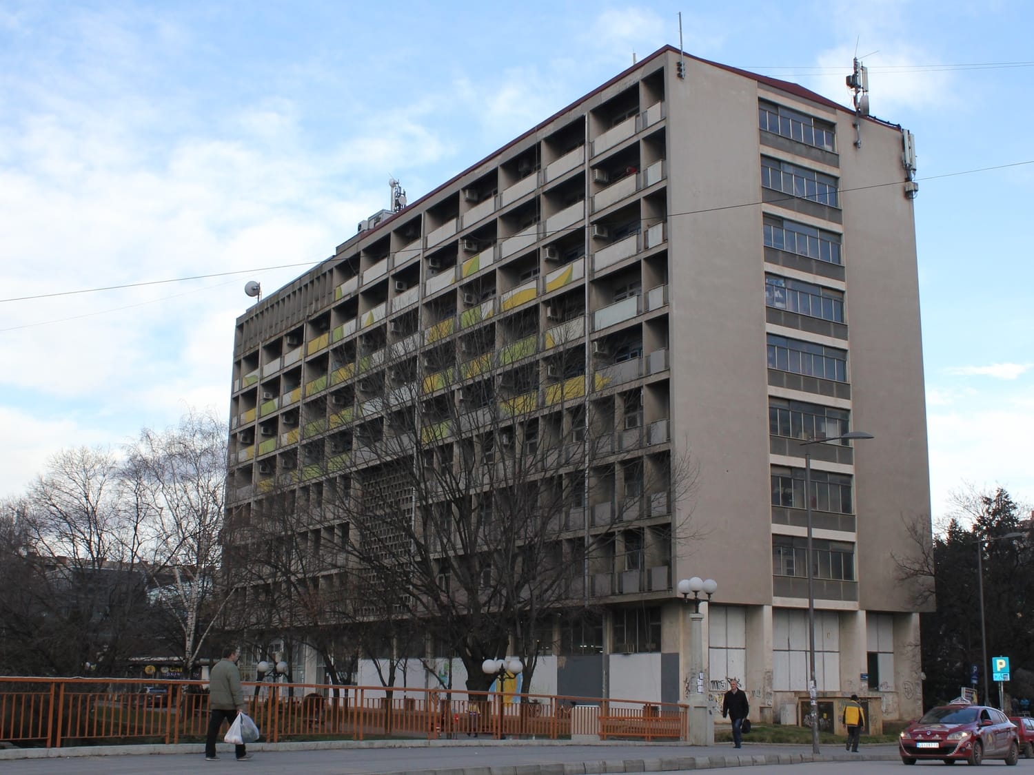 Službenici Gradske uprave gledali porniće i modne sajtove u radno vreme 1 Gradska uprava Leskovac decembar 2017 foto Bojana Antic