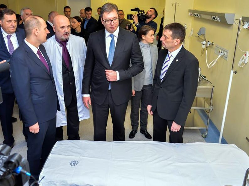 Vučić otvorio niški Klinički centar koji nema upotrebnu dozvolu 8 vucic radovanovic vanja keser