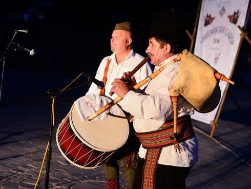 Veče usmene tradicije u Medveđi 6 gajdas avgust 2016 foto Vanja Keser