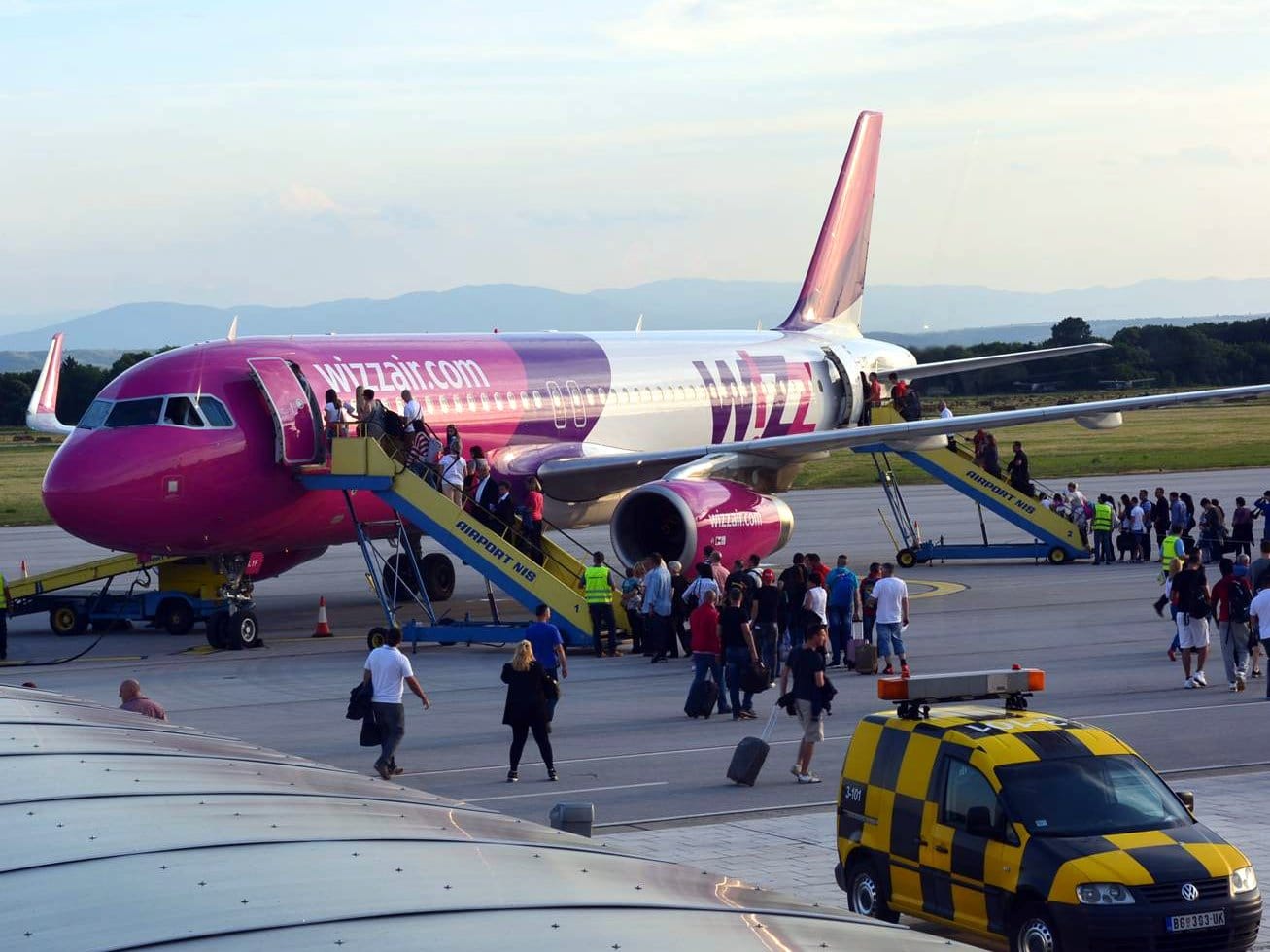 Aerodrom Nis foto Fly from Nis