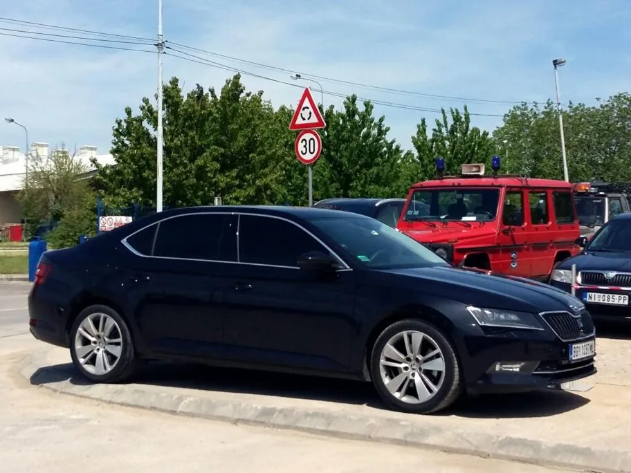 Gradska uprava krije putne naloge za službena vozila 18 skoda superb foto JV