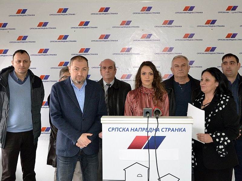 Tri odbornika u Babušnici prešla u SNS 12 SNS Babusnica novi odbornici foto SNS Babusnica