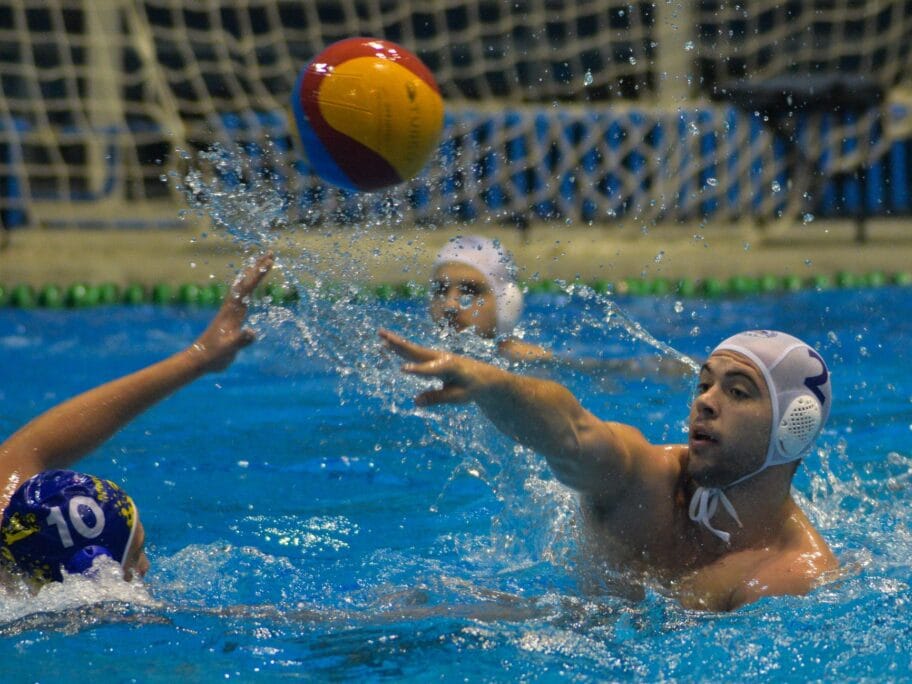 Mitrovic Nais vaterpolo foto Vanja Keser