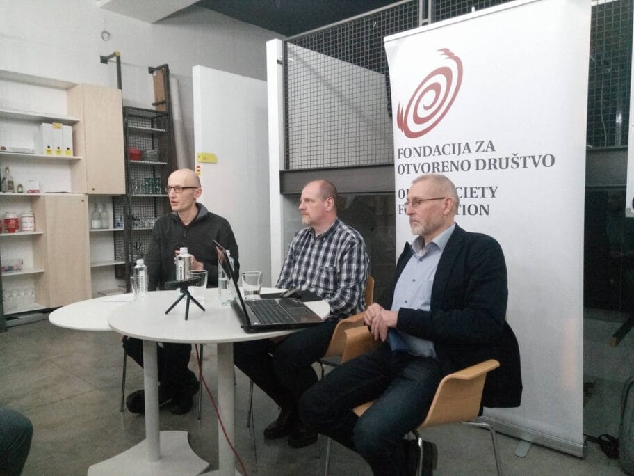 "Režim bi da kontroliše ljude, na građanima da prepoznaju tabloide i laži" 14 27707703 10216373255270432 2103767485 o