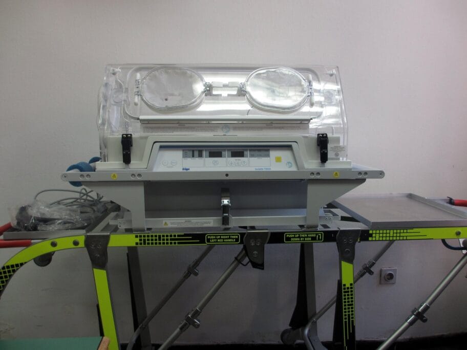 Mobilni inkubator foto JV j A