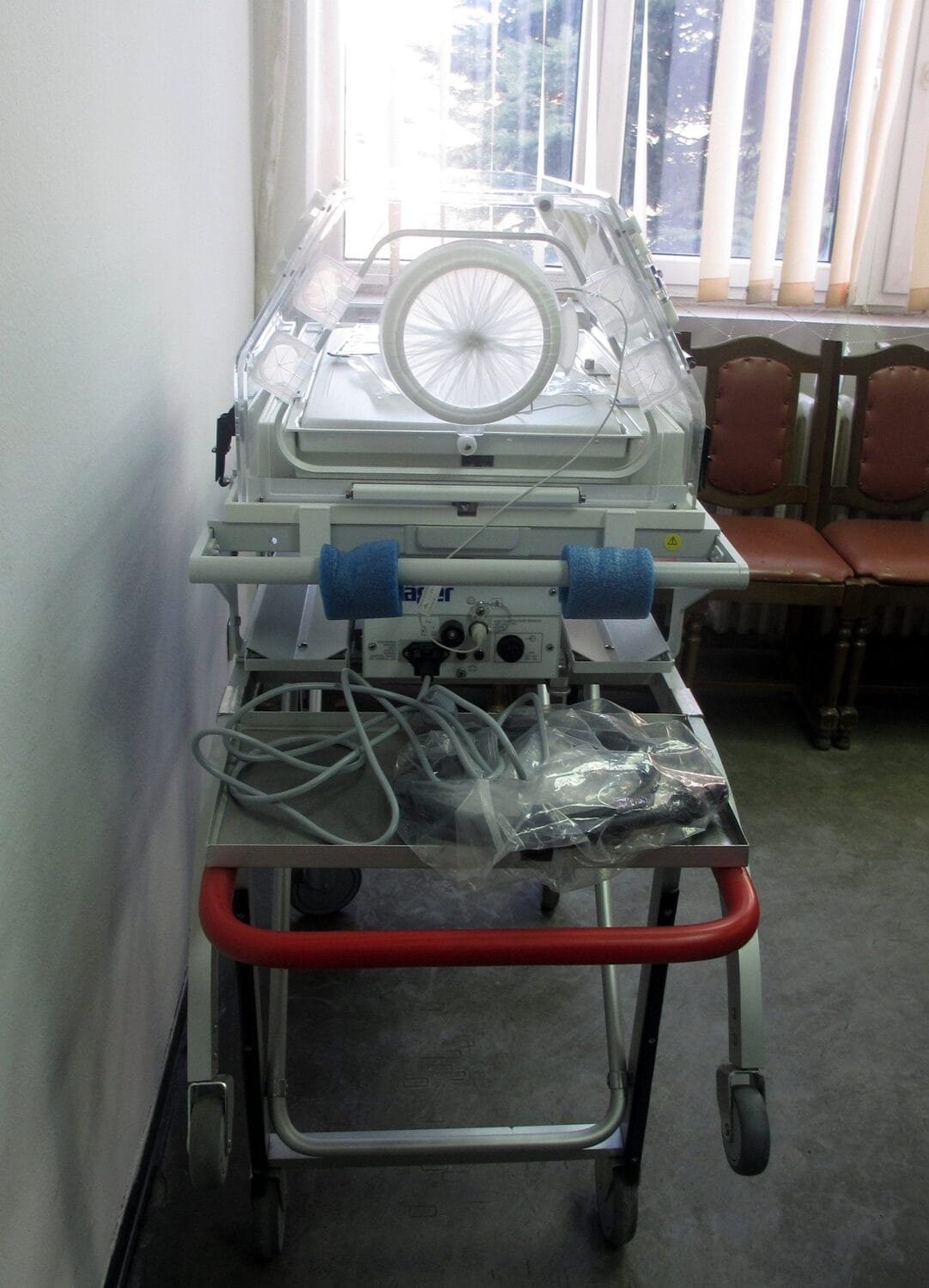 Transportni inkubator foto JV J A scaled