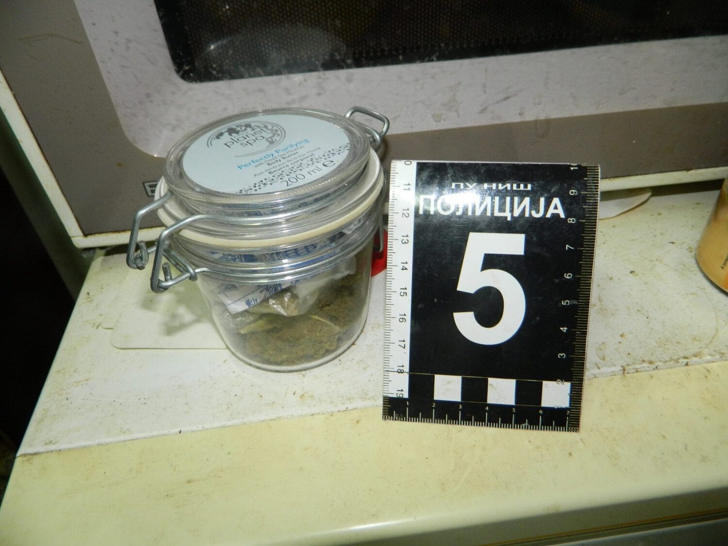 Teglica marihuane PU scaled