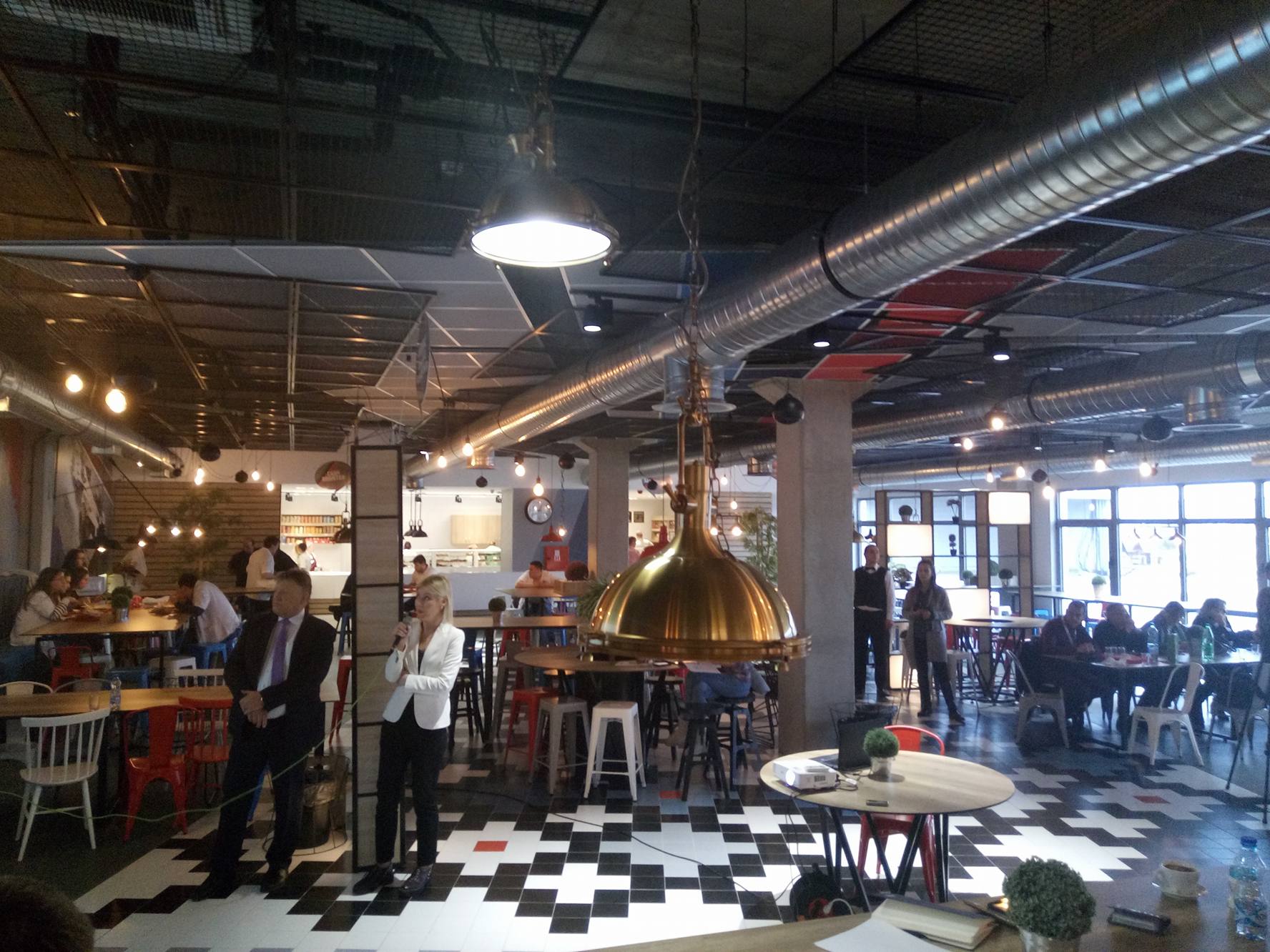 28079880 10216509980288472 1715530715 o