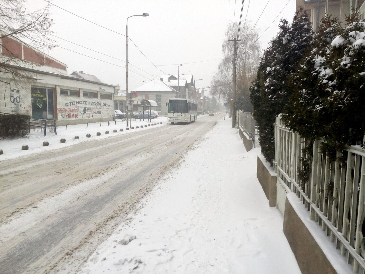 Bus i sneg foto JV J C M scaled