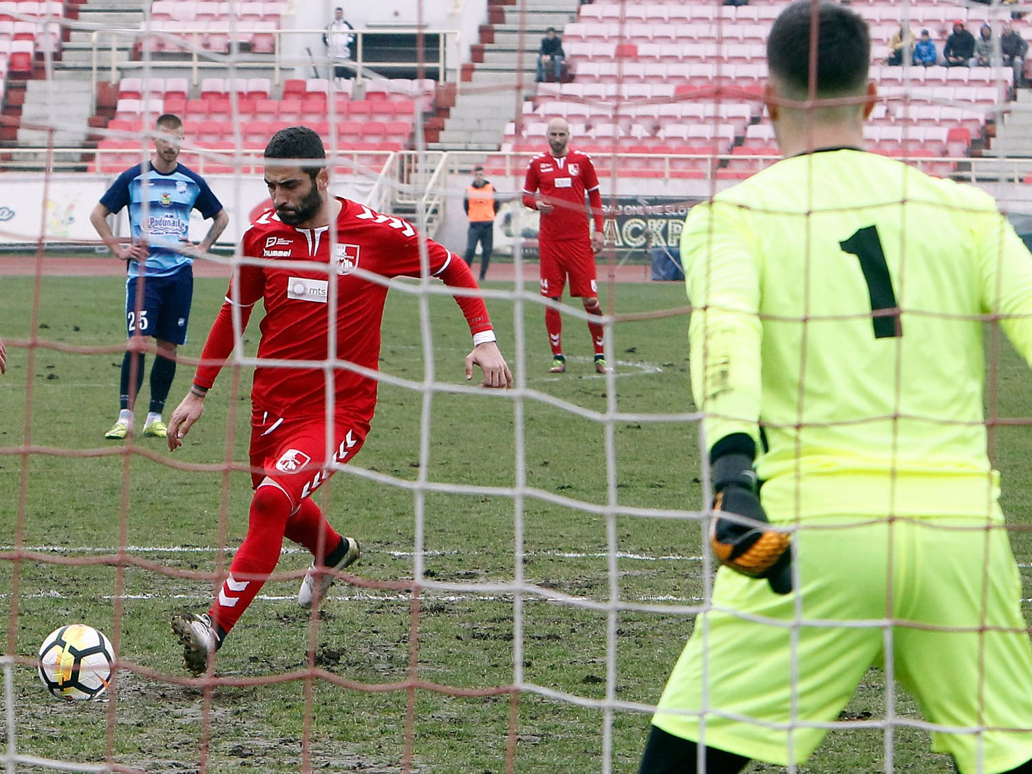 Radnički nastavio loš niz, Kruševljani za 2 minuta do pobede 1 RADNICKI NIS BACKA 07