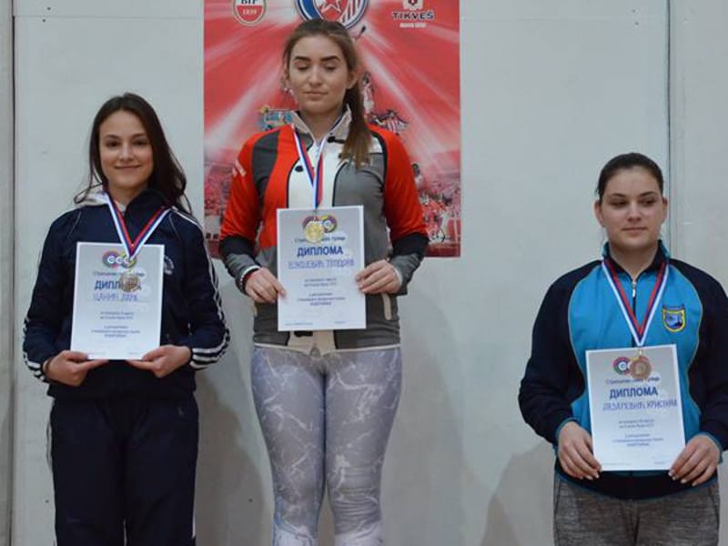 Mlada niška strelkinja "nišani" Kup Srbije 1 II kolo Kup Srbije B program2018 puska kadetkinje