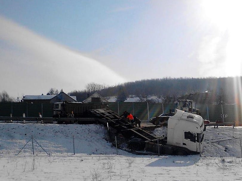 Kamion sleteo sa auto puta foto sladjana tasic