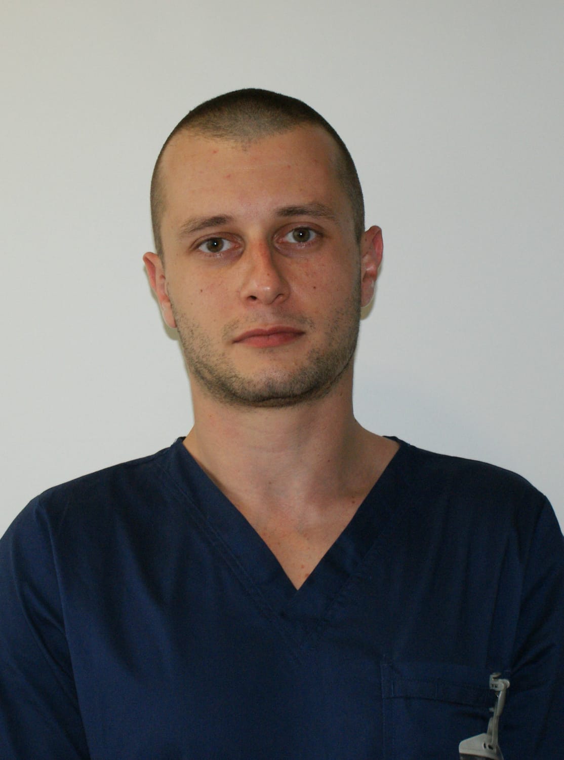 dr Asen Tzekov neurosurgeon