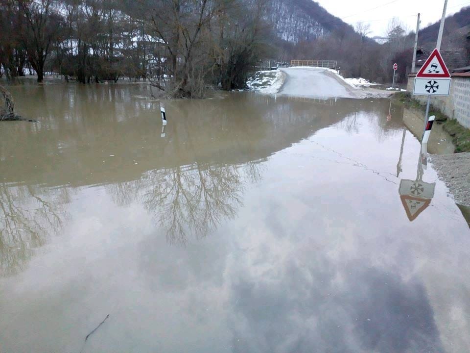 Izlile se Pusta reka, Timok i Lužnica, u Niševcu voda stigla i do kuća 1 LUZNICA put foto Valentino MANIC Cropped