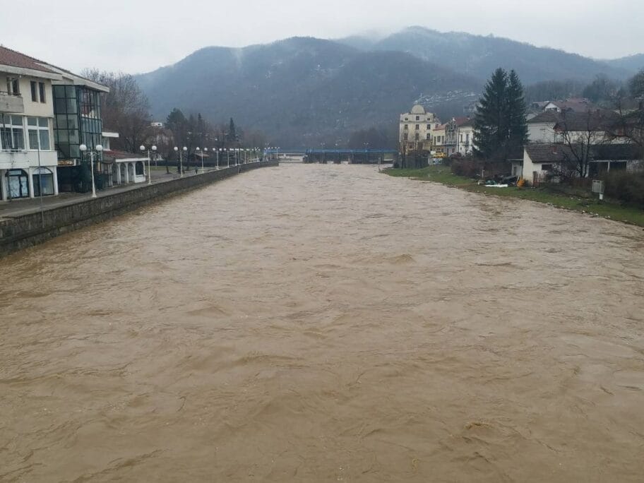 Rastu vodostaji i u Jablaničkom okrugu, ekipe u pripravnosti 10 Vlasina foto Agencja Publika