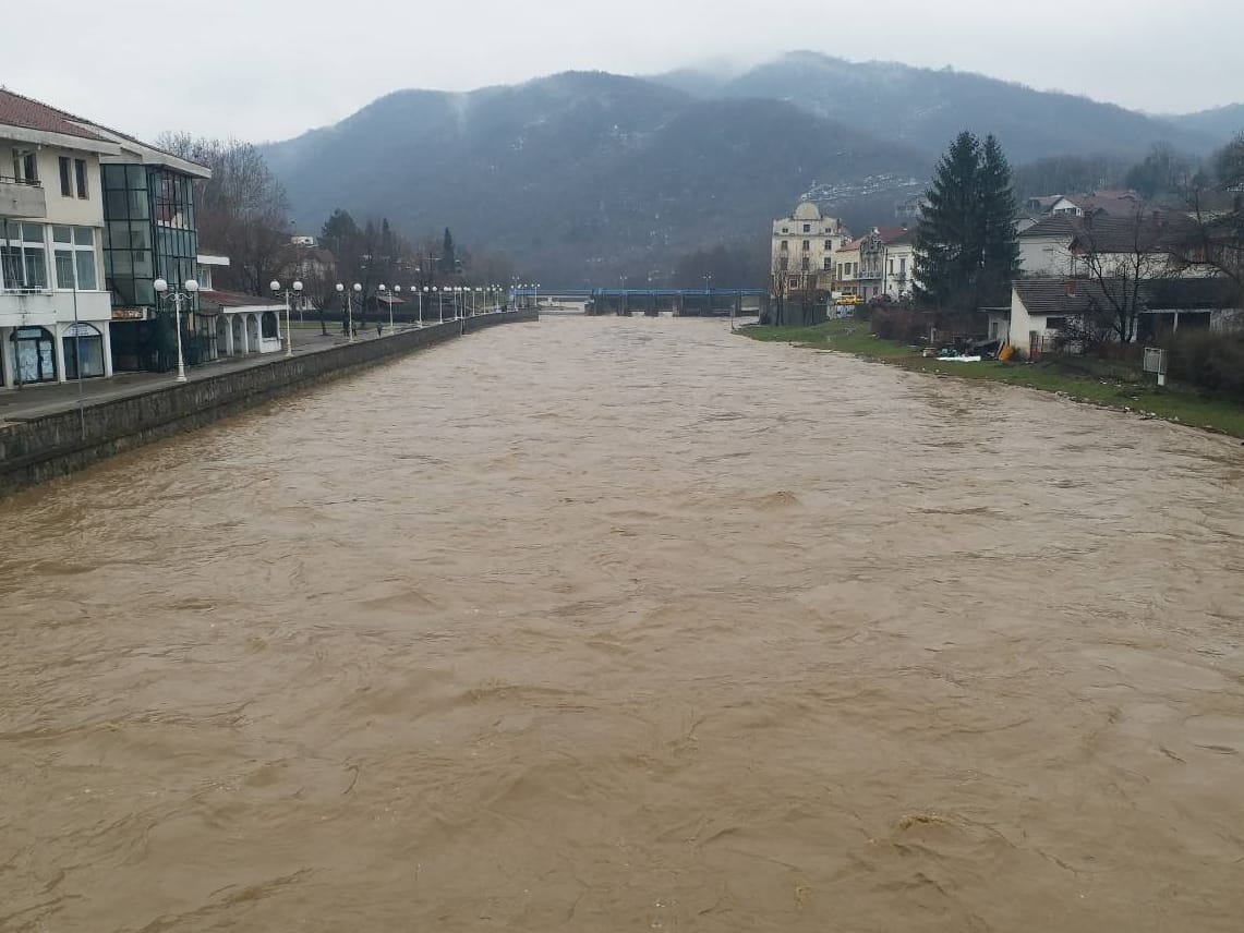 Rastu vodostaji i u Jablaničkom okrugu, ekipe u pripravnosti 1 Vlasina foto Agencja Publika