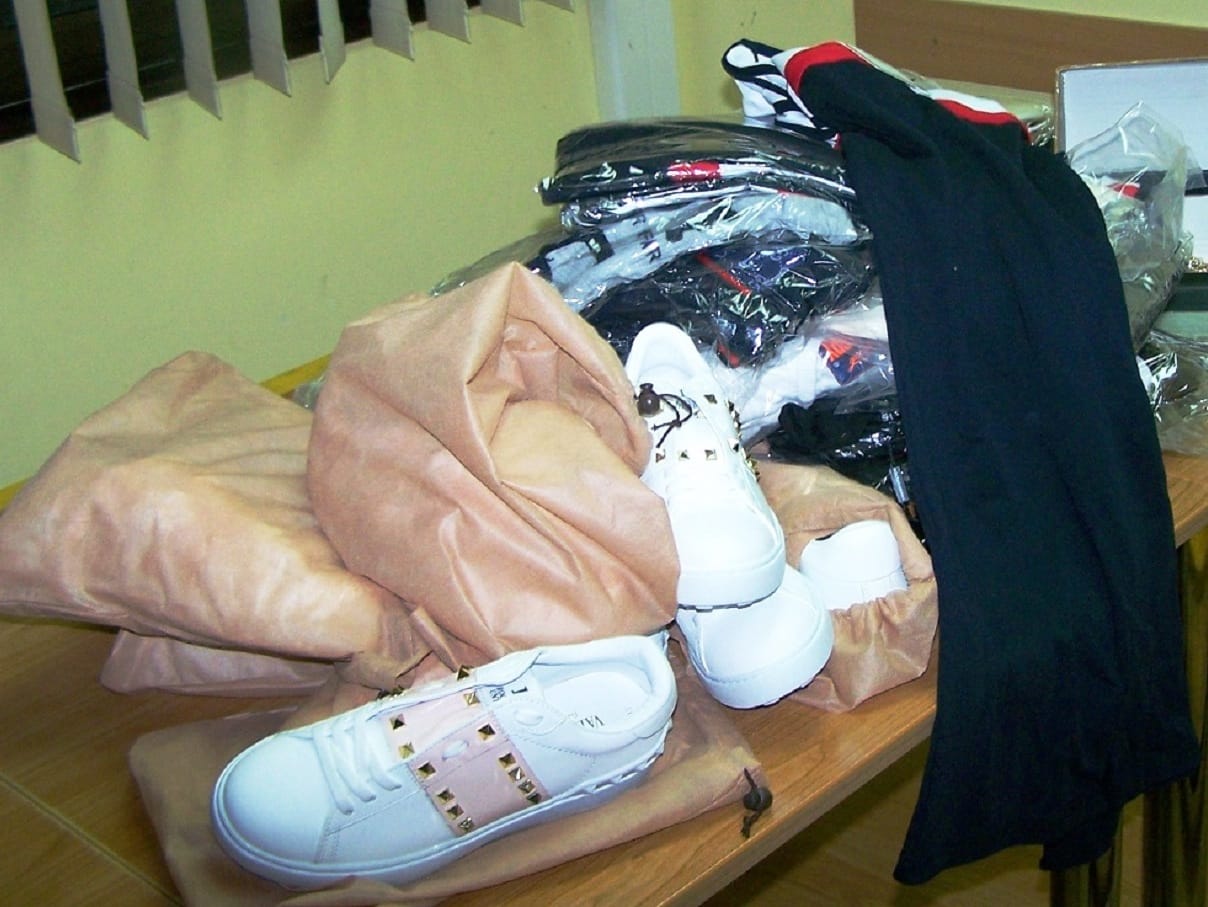 Zaplena na Gradini odeca foto Uprava carine