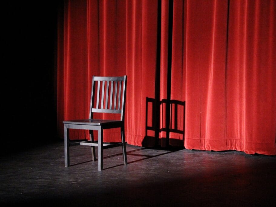 U toku prijave za školu glume u Leskovačkom kulturnom centru 18 Pozornica foto flickr David Philips D A P