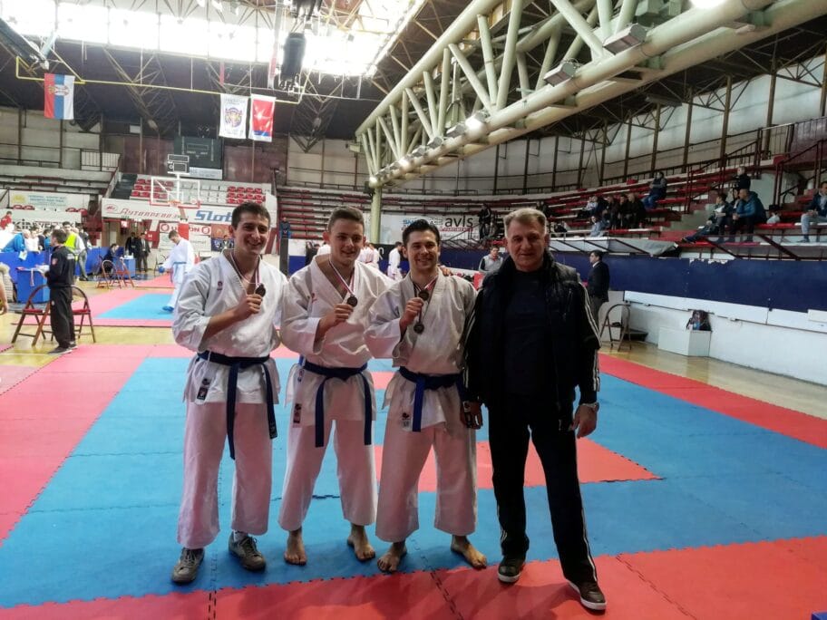 Karate klub Elid kata tim foto Karate klub Elid scaled