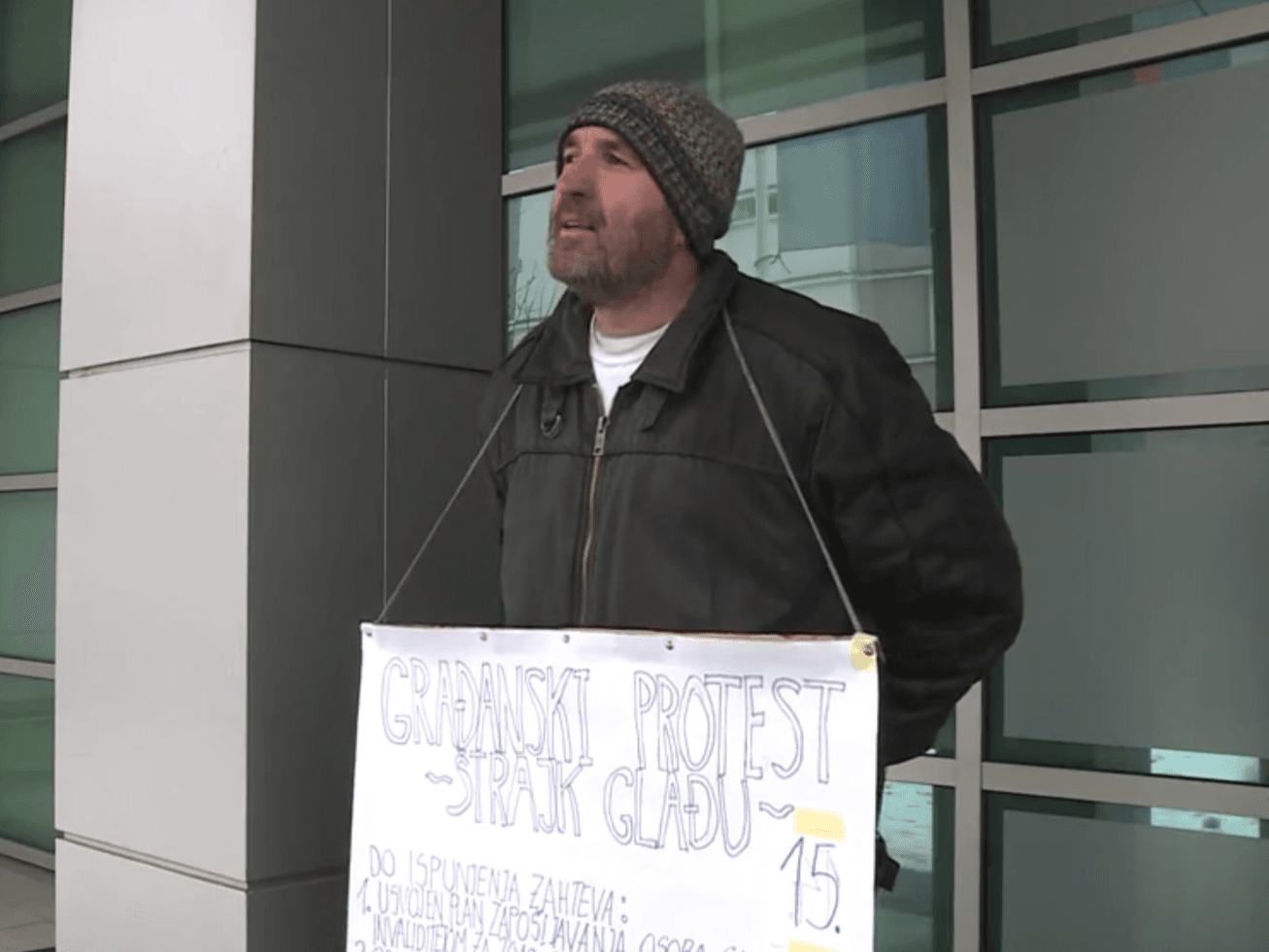 Strajk gladju Pirot foto N1