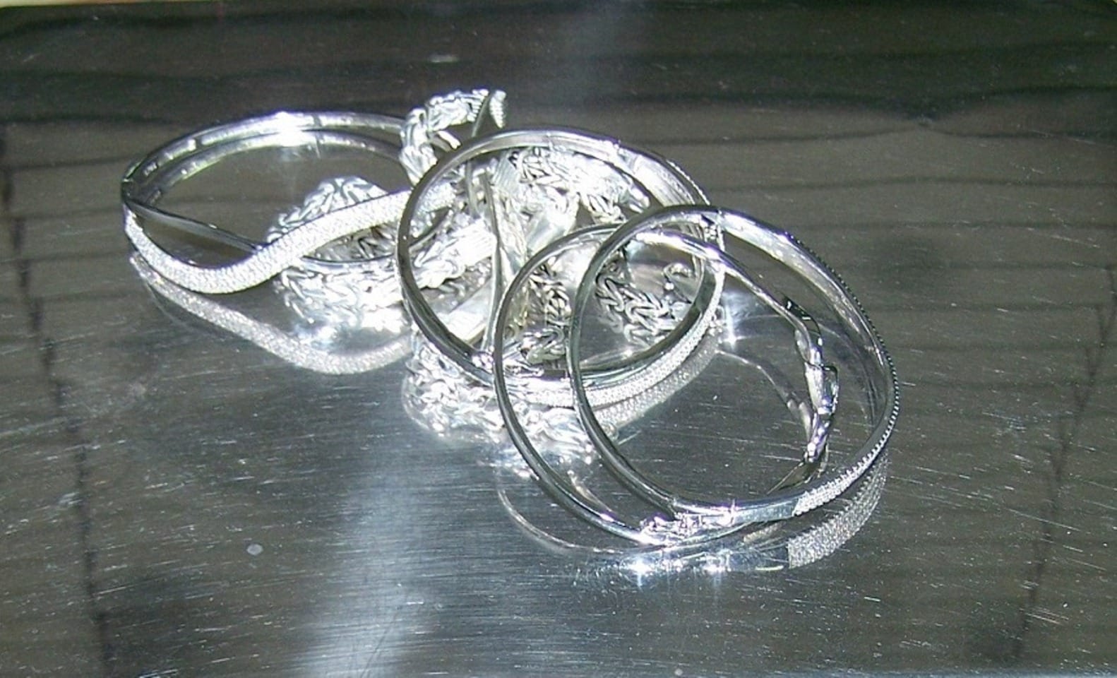 Srebrne narukvice 27 03 2018 Gradina 1