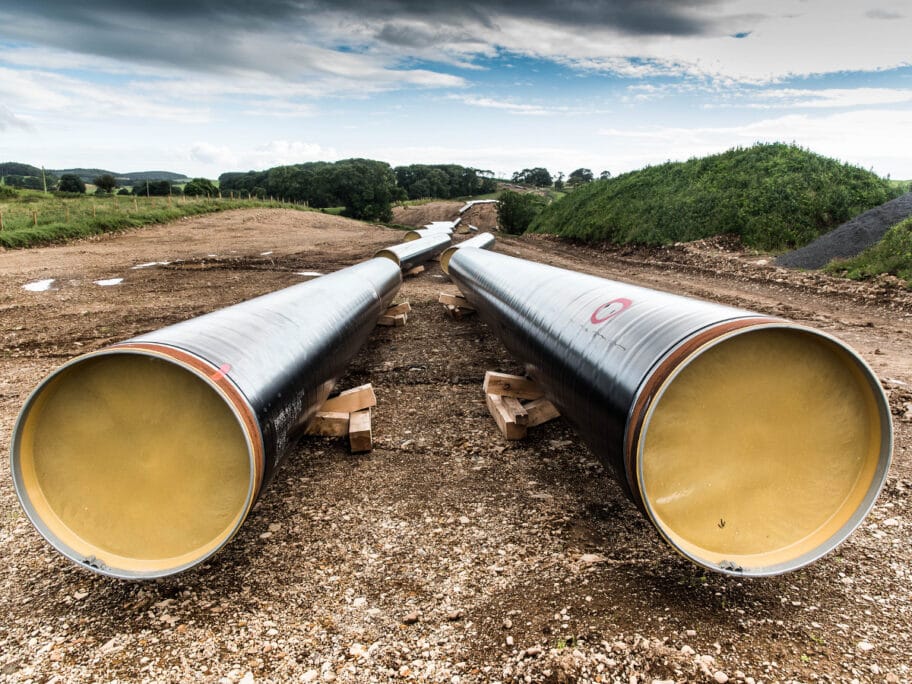 gasovod flickr Alistair Hamilton com