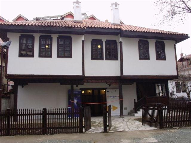 Gigina kuca foto opstina Vlasotince