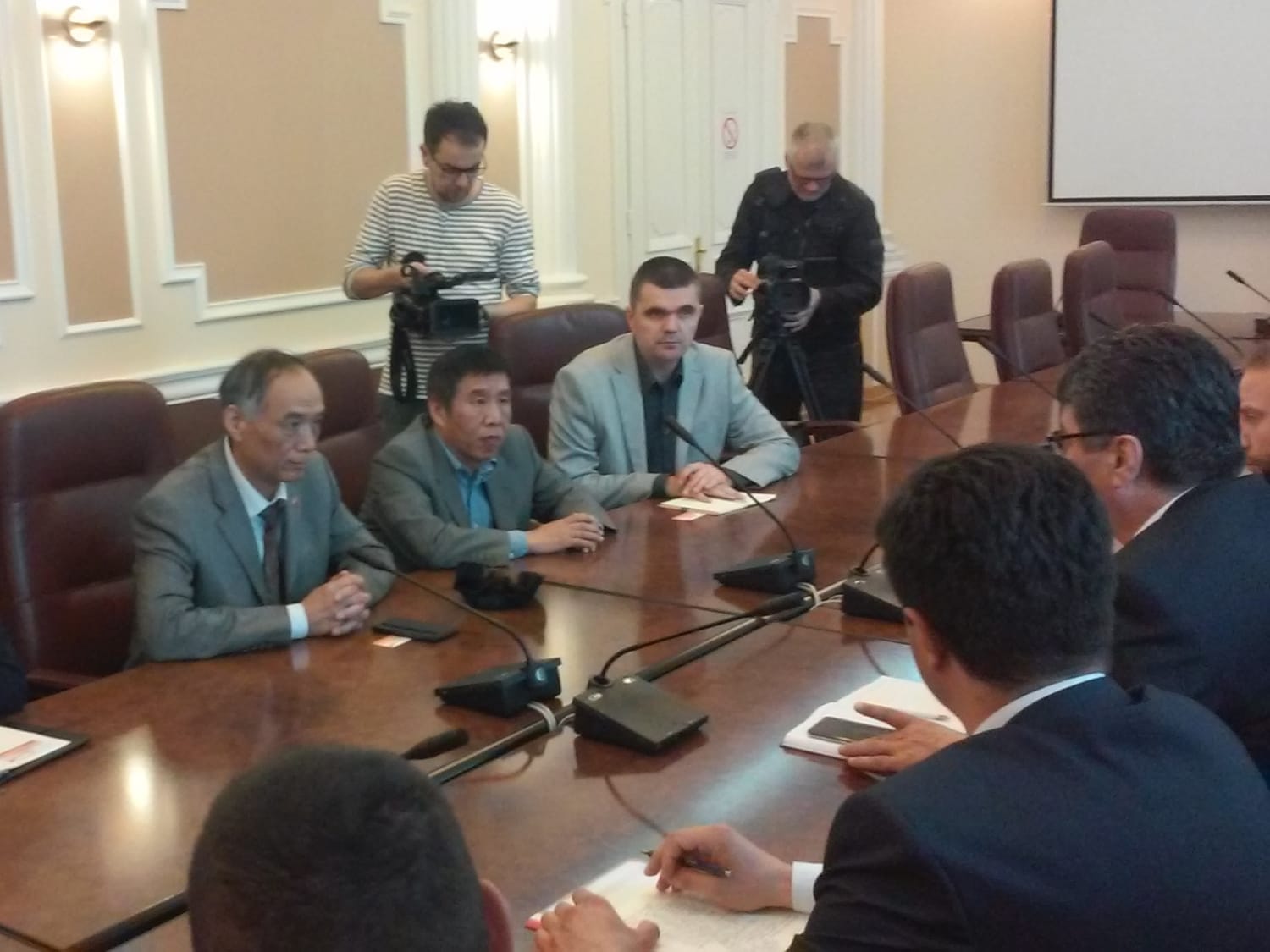 kineski ambasador foto Lj F