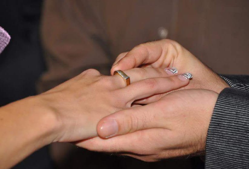 Većina građana Niša zadovoljno u braku, muškarci tvrde da pomažu u kući 7 burme foto akostic