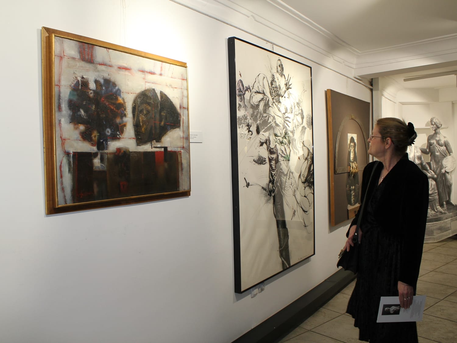 Veliko interesovanje Leskovčana za srpsku likovnu umetnost 1 Izlozba SANU 2 april 2018 foto Bojana Antic