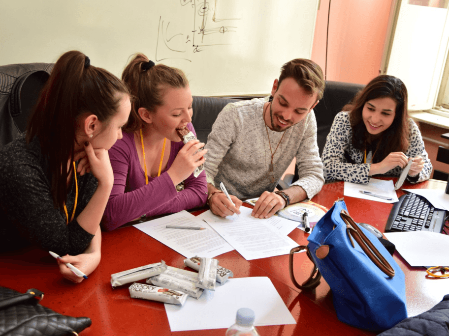 Studenti Ekonomski foto Dj Cvetkovic